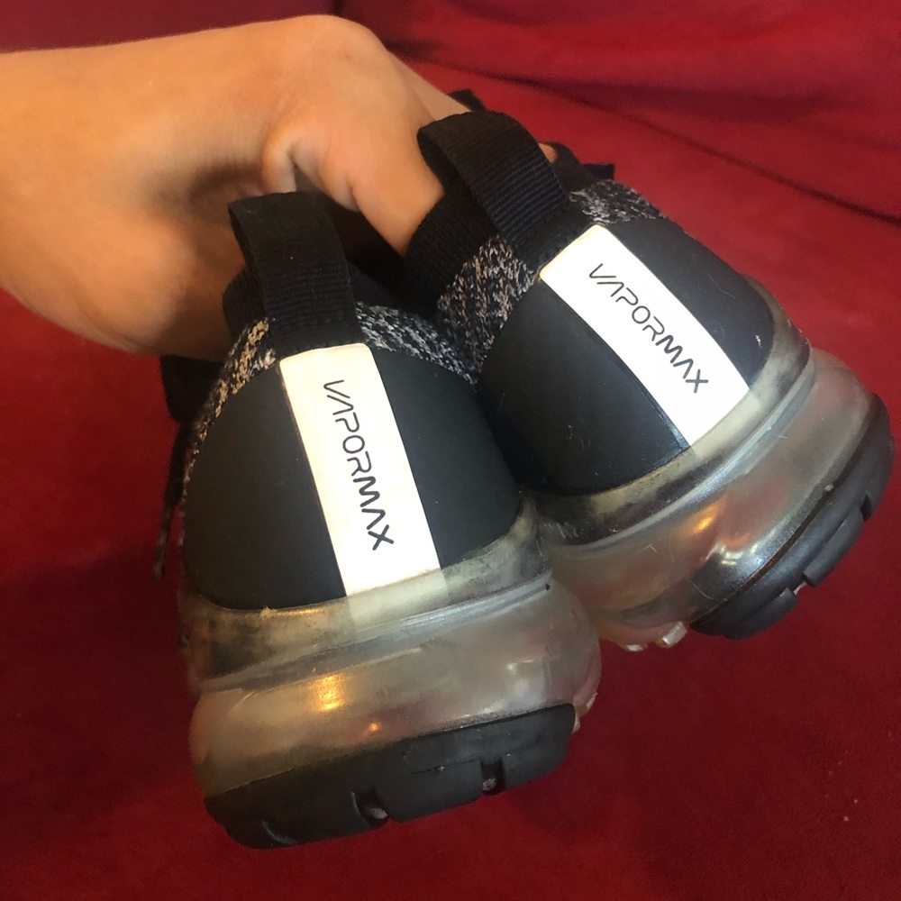 Nike vapor max size 6 women
